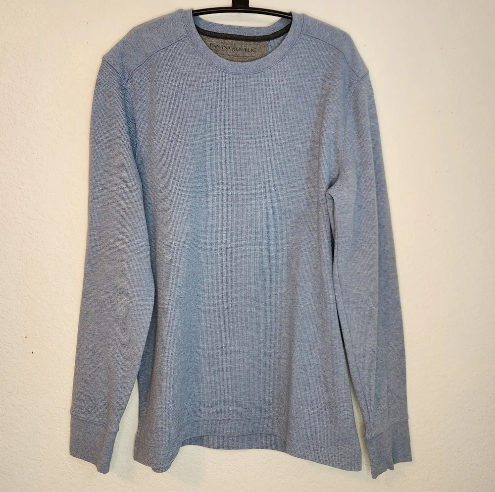 Banana Republic Light Blue Waffle Knit Long Sleeve‎ T-Shirt, Size L
